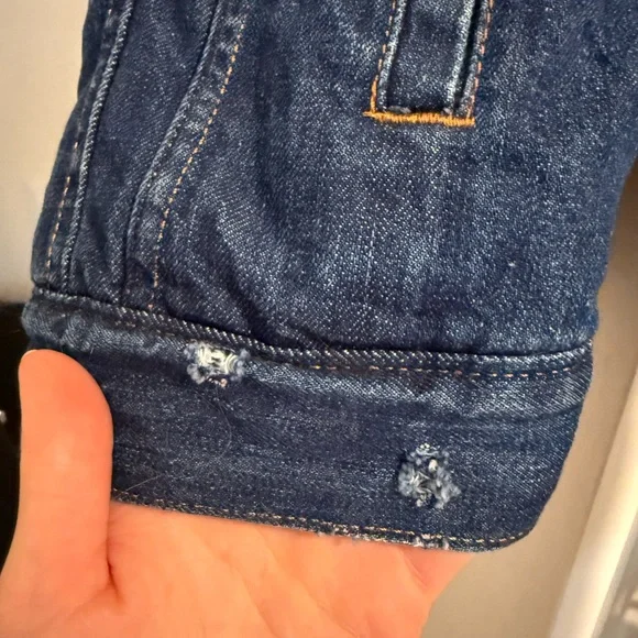 Levi's Dark Blue Denim Jacket with Cream Sherpa - Picture 3 of 7